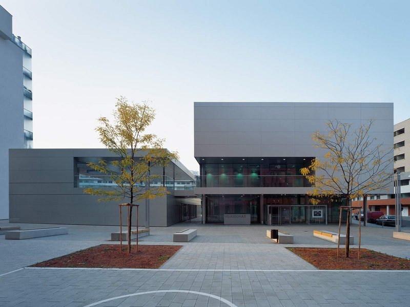 Christoph Karl + Andreas Bremhorst: Hertha-Firnberg Schule - best architects 08