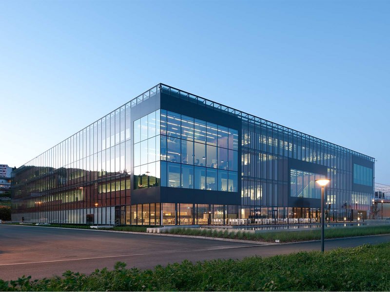 Burckhardt+Partner AG: Philip Morris F&E Zentrum Neuenburg - best architects 12
