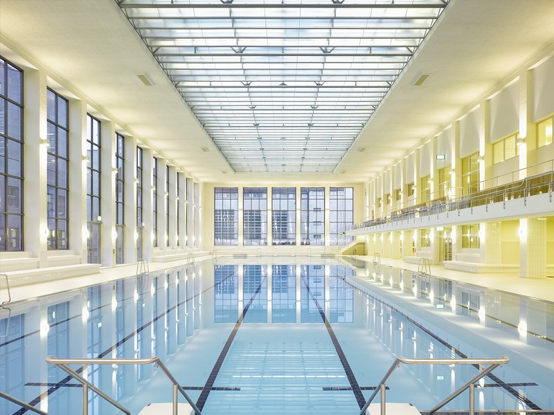 Ernst Niklaus Fausch Architekten: City indoor swimming pool - best architects 16
