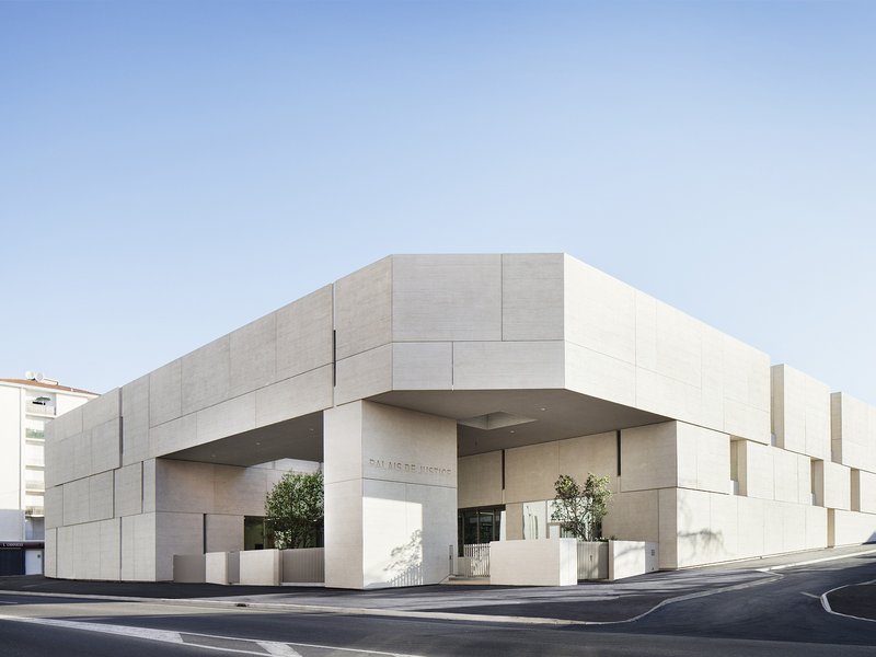 ateliers 2/3/4/ : Courthouse in Béziers - best architects 17