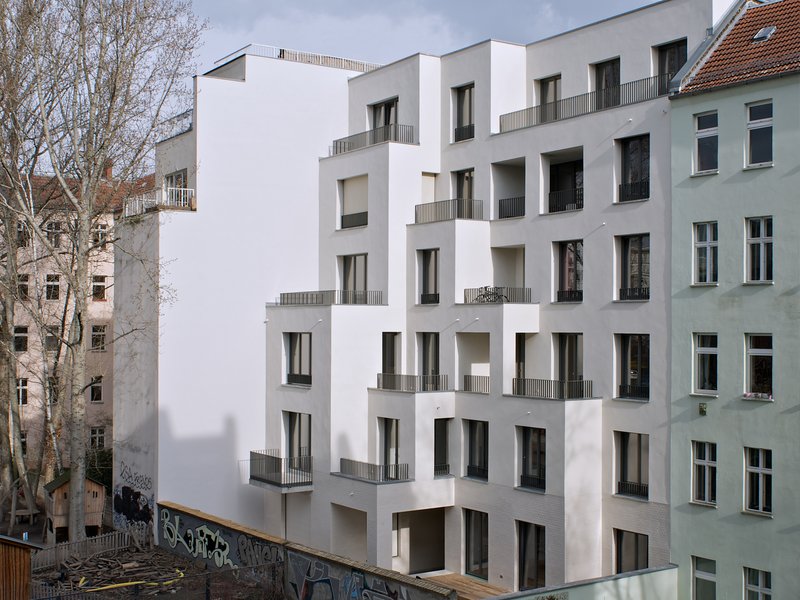 Trutz von Stuckrad Penner: Apartment House Niederbarnimstrasse 9 / Berlin-Friedrichshain - best architects 18 in Gold