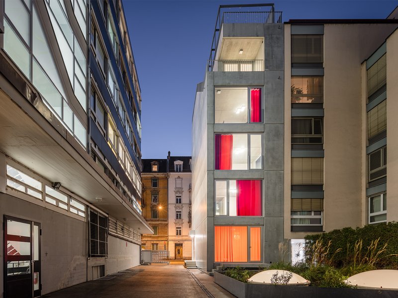Holzer Kobler Architekturen: ELLI – residential building and studio - best architects 19 in gold