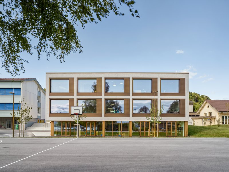 MJ2B Architekten: Schule in Nant / Mont-Vully - best architects 21