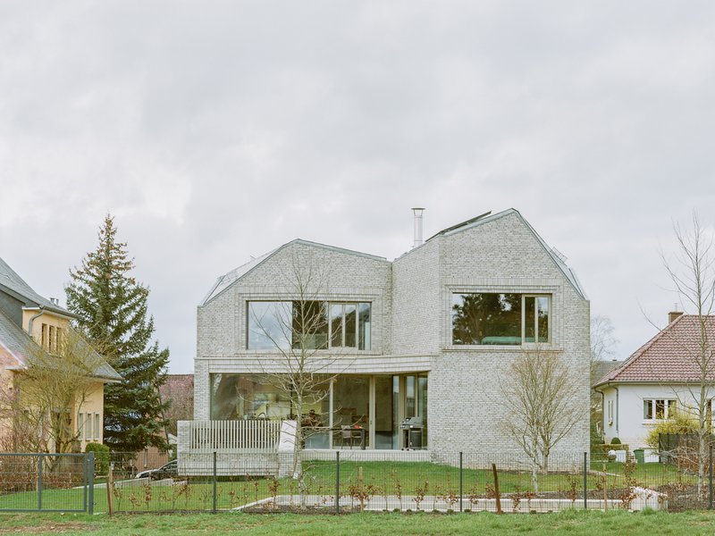 Dagli+ Atelier d’Architecture: Barnich House - best architects 24