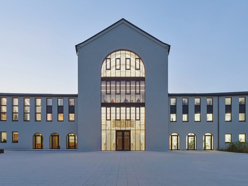 Brückner & Brückner Architekten: Vielfalt | Neugestaltung Kirche und sozial-caritatives Zentrum St. Anton in Schweinfurt - best architects 24